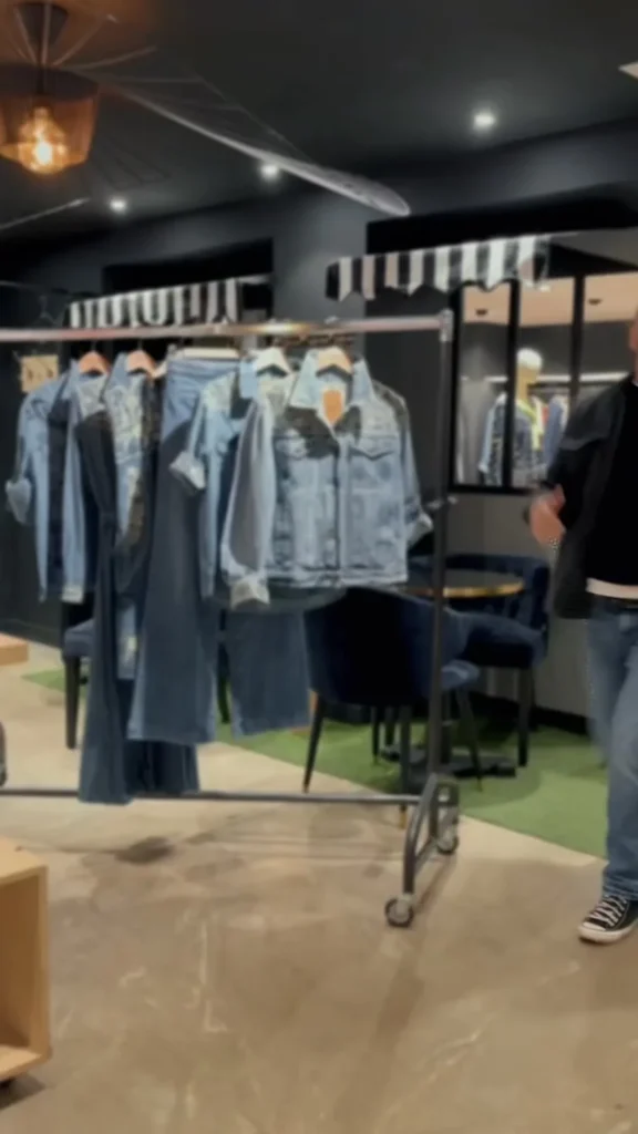 Maison Hôtel en denim